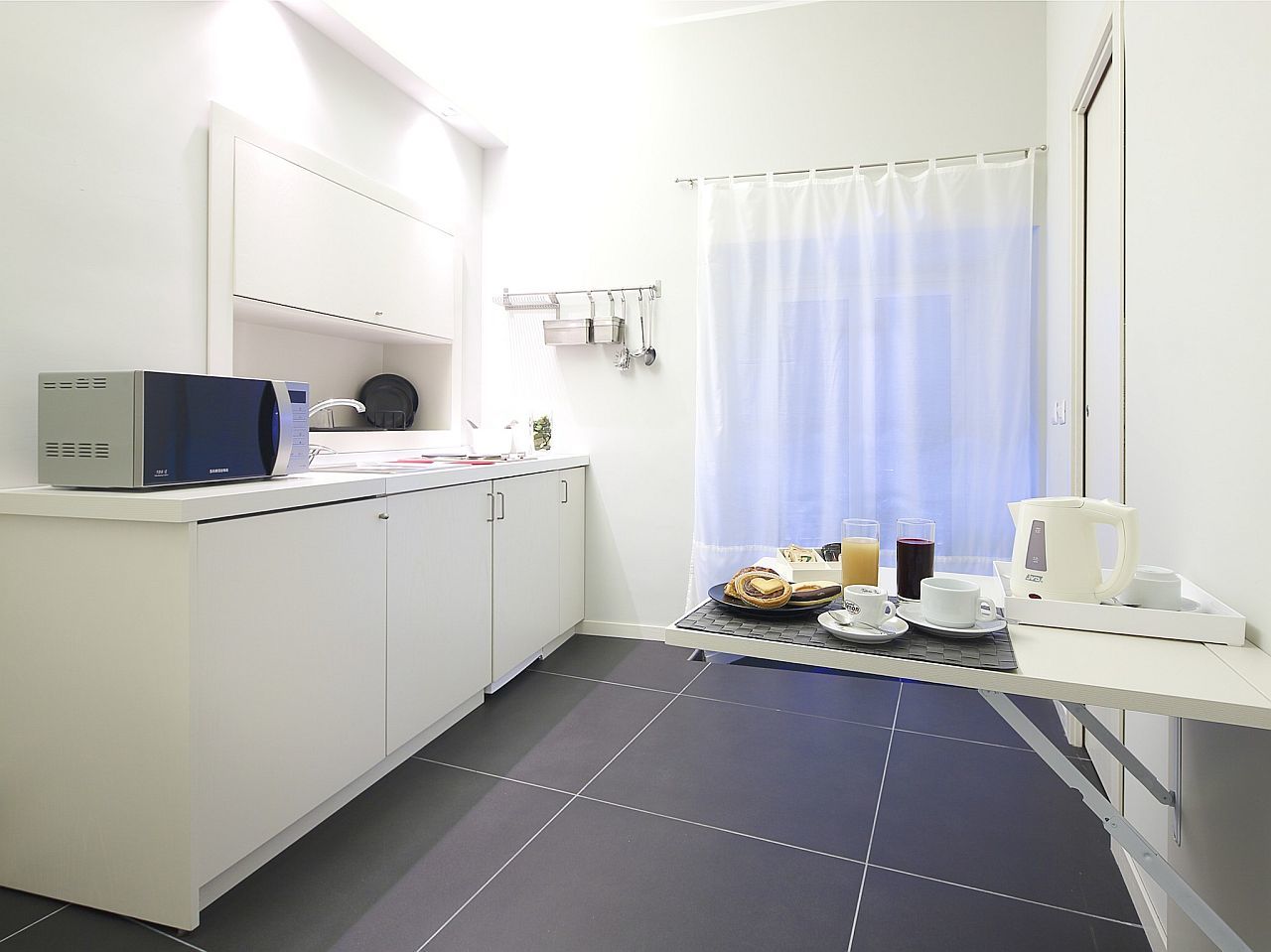 רומא Nearhome Smart Suites Guest House מראה חיצוני תמונה