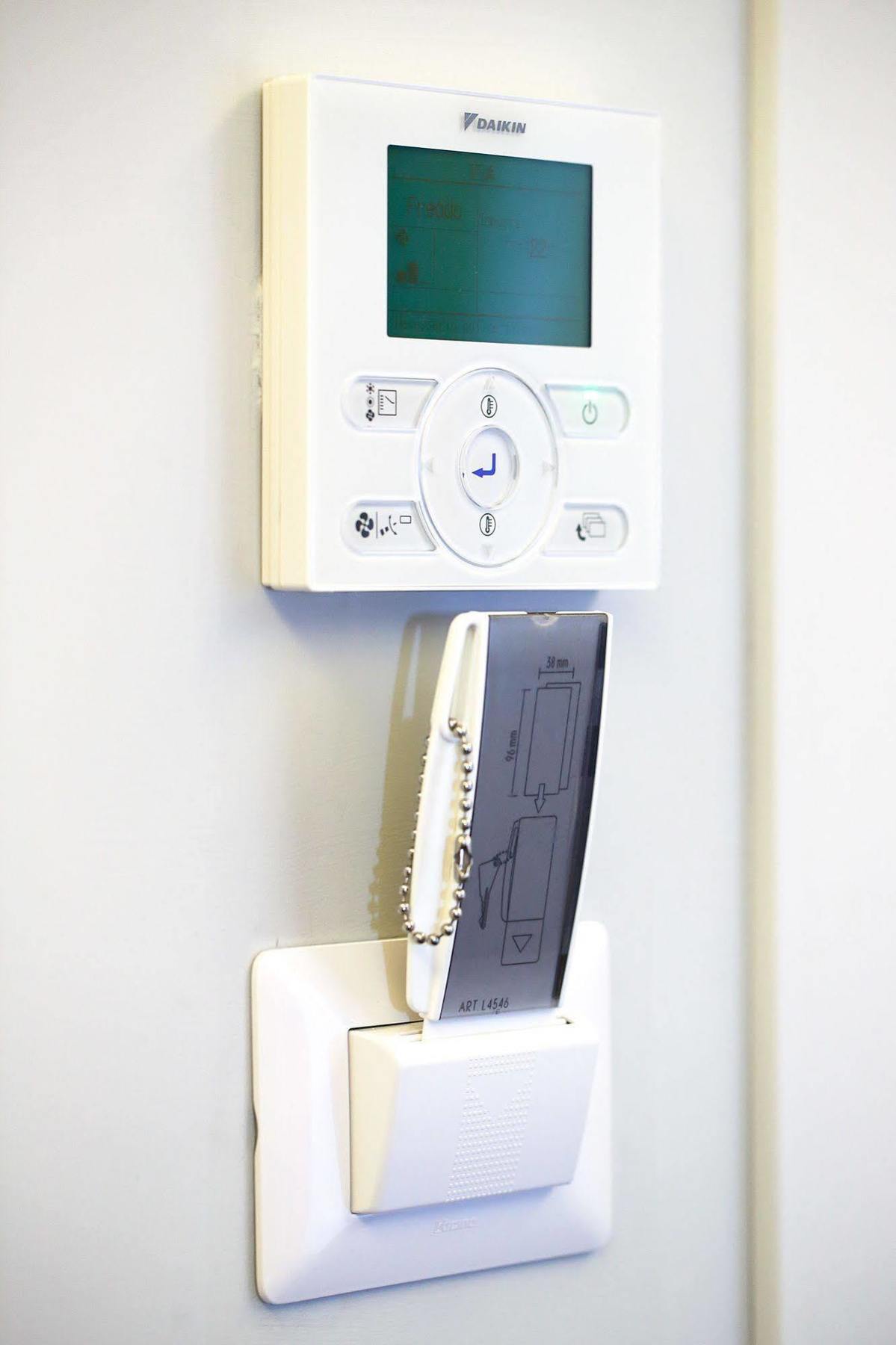 רומא Nearhome Smart Suites Guest House מראה חיצוני תמונה
