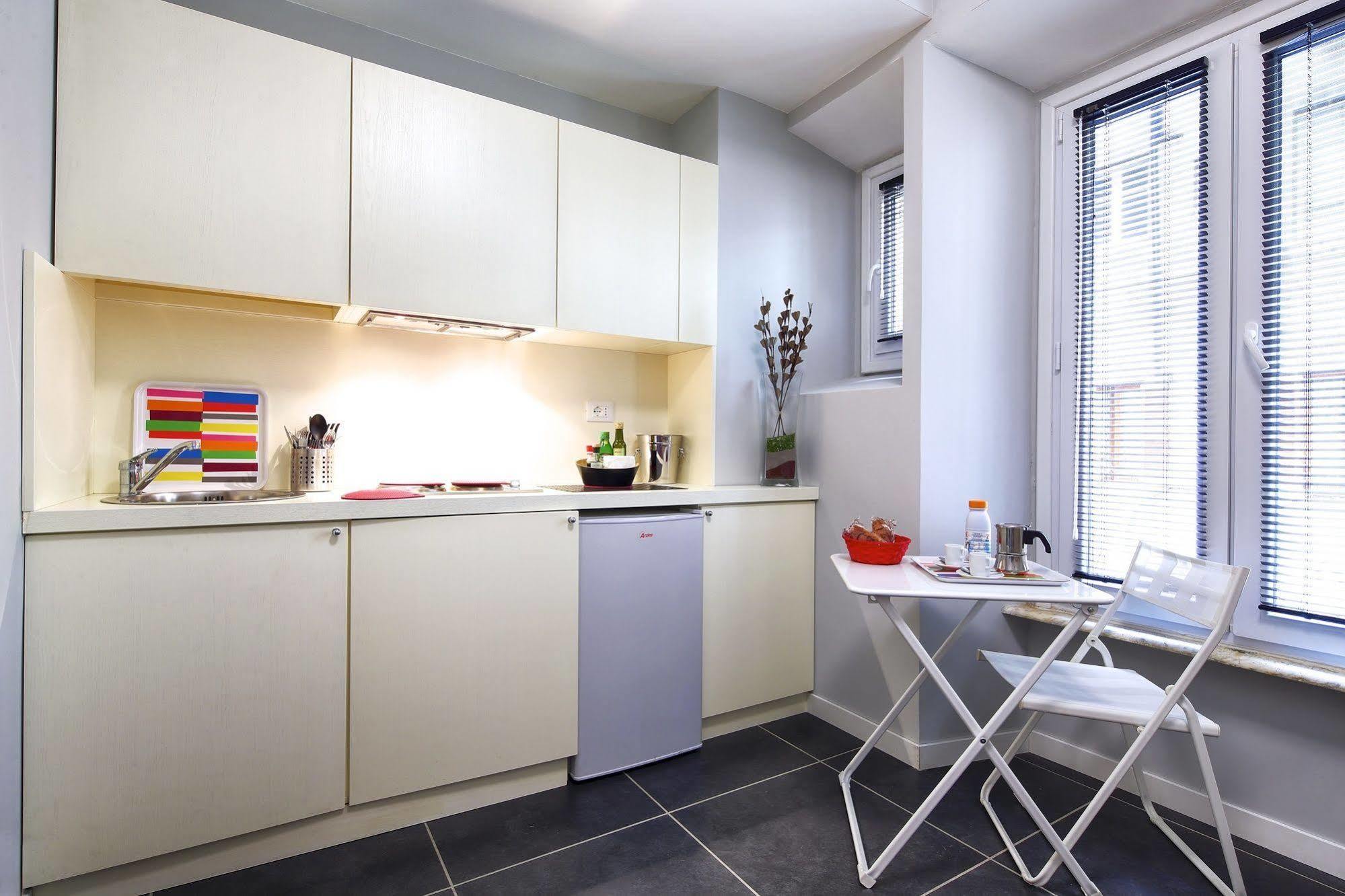 רומא Nearhome Smart Suites Guest House מראה חיצוני תמונה