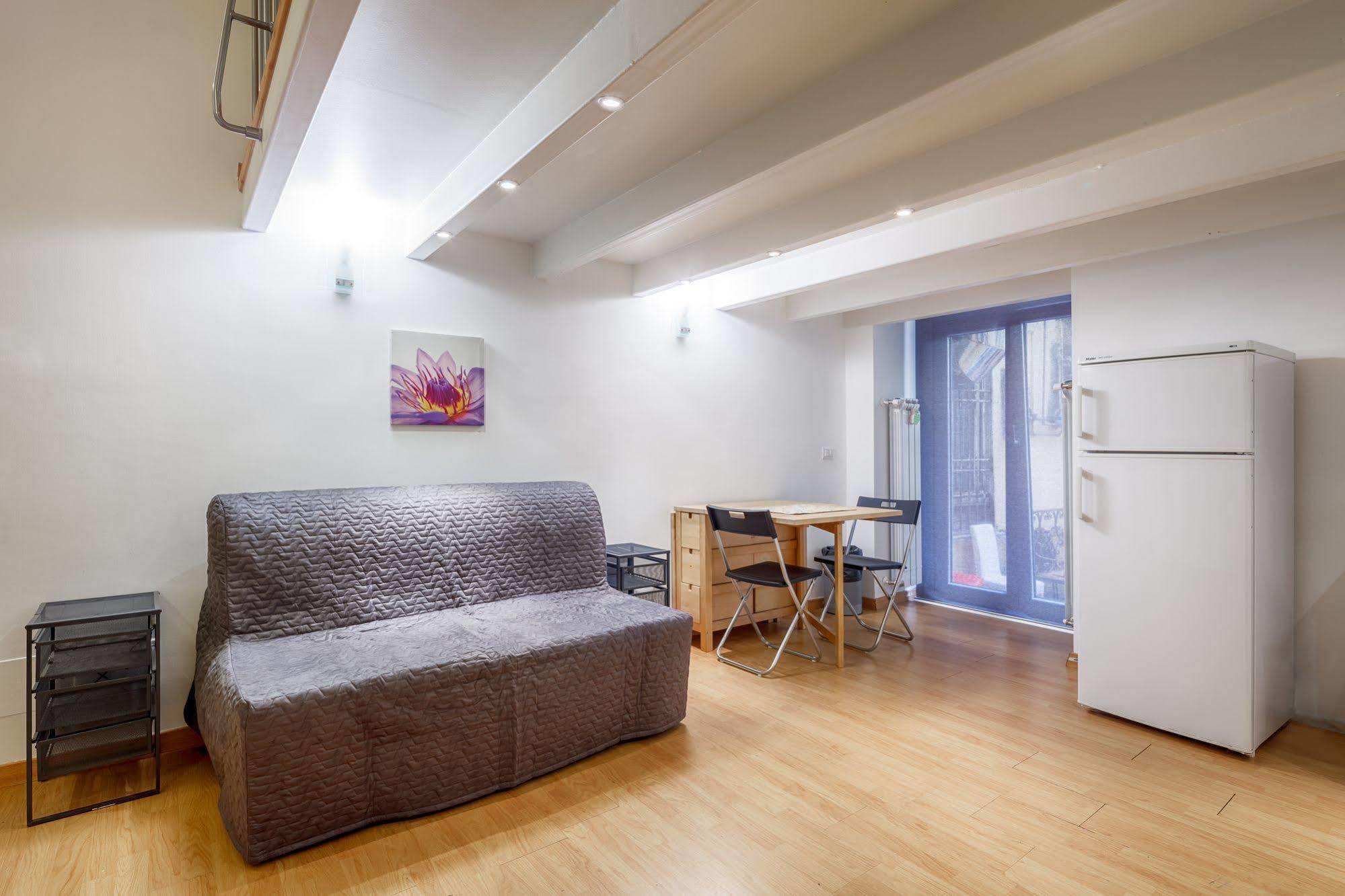 רומא Nearhome Smart Suites Guest House מראה חיצוני תמונה